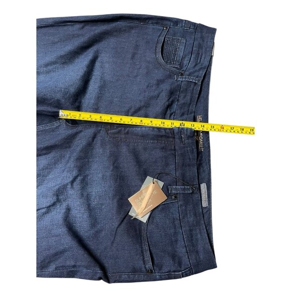 Melissa McCarthy Seven7 Jeans Womens Plus Size 28W Slim Boot Inseam 33 NWT B3 - Picture 4 of 9